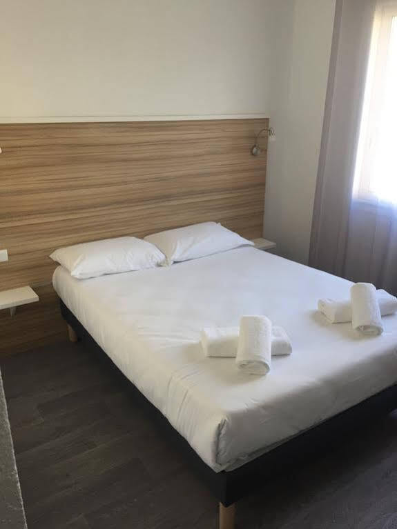 Hotel L'oasis Fréjus